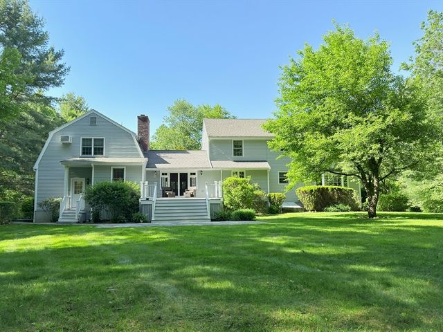 19 Bubbling Brook Rd, Walpole, MA 02081