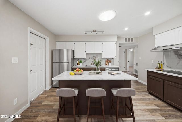 3709 W Echo Lane, Phoenix, AZ 85051