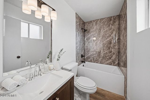 3709 W Echo Lane, Phoenix, AZ 85051