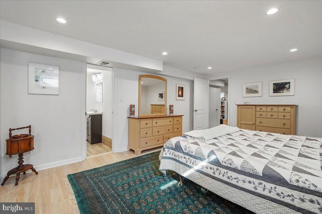 14203 OAKVALE ST, Rockville, MD 20853