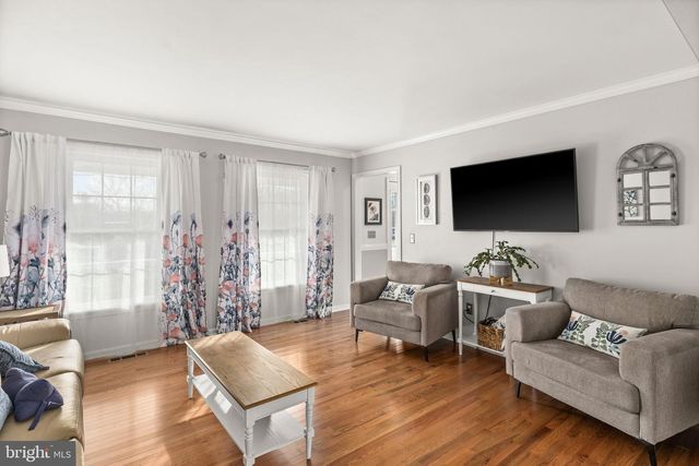 706 STONEWALL LN, Fredericksburg, VA 22407