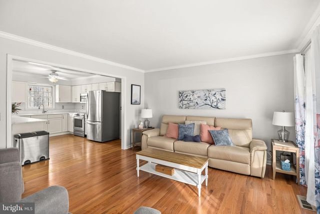 706 STONEWALL LN, Fredericksburg, VA 22407