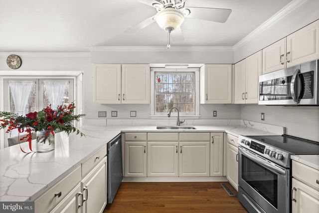 706 STONEWALL LN, Fredericksburg, VA 22407