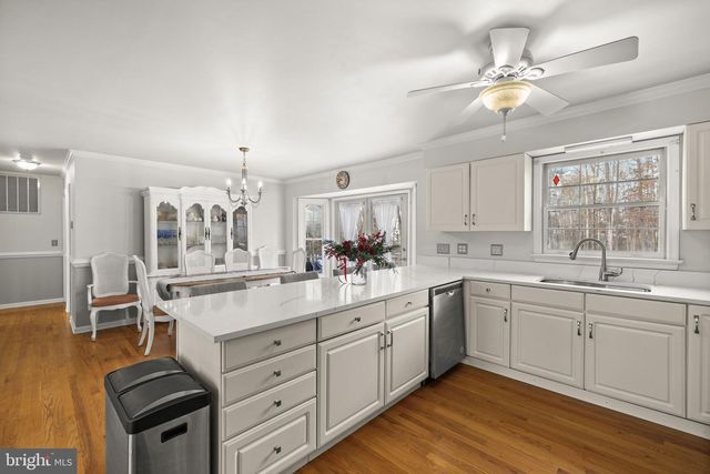 706 STONEWALL LN, Fredericksburg, VA 22407