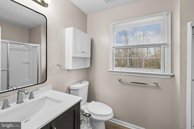 706 STONEWALL LN, Fredericksburg, VA 22407