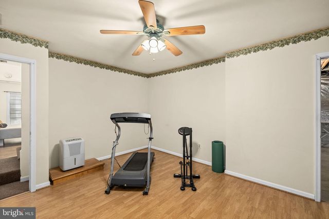 706 STONEWALL LN, Fredericksburg, VA 22407