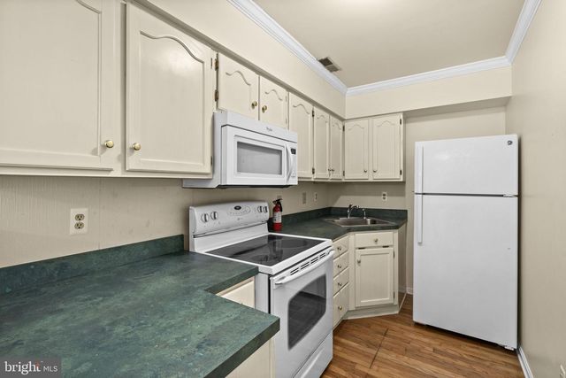 706 STONEWALL LN, Fredericksburg, VA 22407