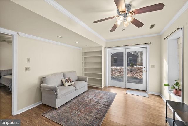 706 STONEWALL LN, Fredericksburg, VA 22407