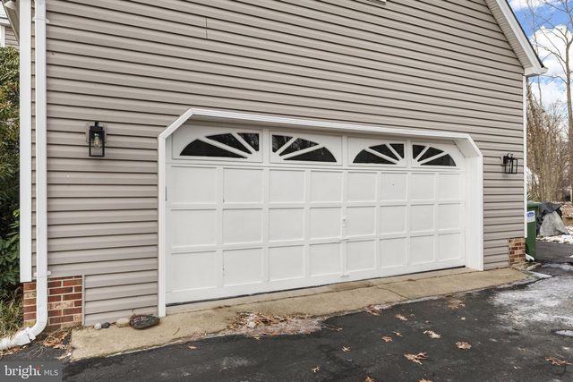 706 STONEWALL LN, Fredericksburg, VA 22407