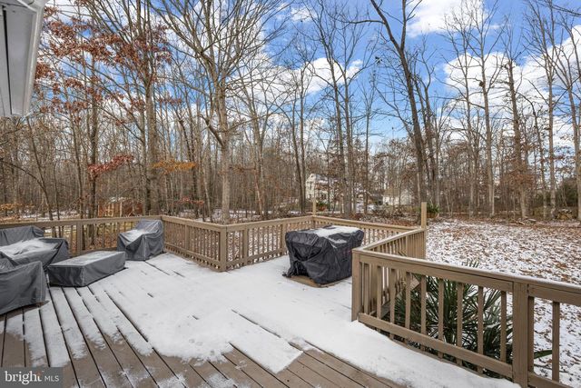 706 STONEWALL LN, Fredericksburg, VA 22407