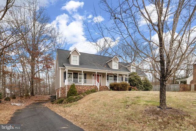 706 STONEWALL LN, Fredericksburg, VA 22407