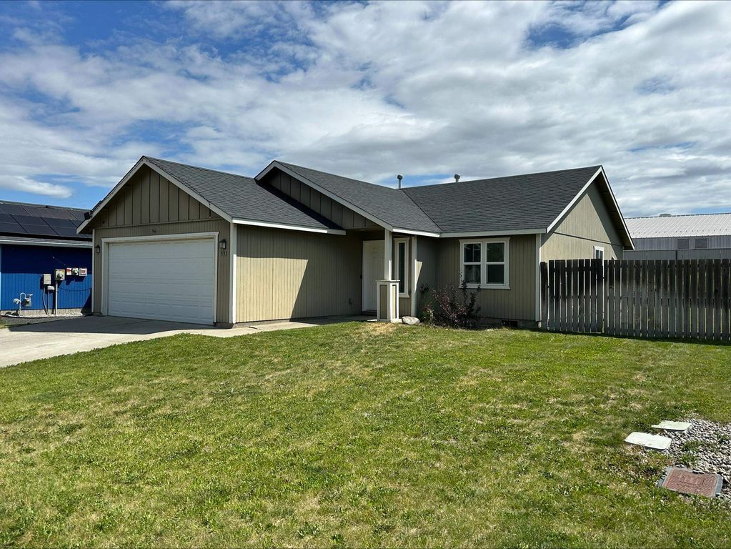 337 S Solar St, Airway Heights, WA 99001