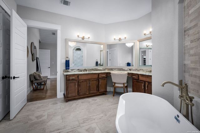 1226 Wild Rose, New Braunfels, TX 78132