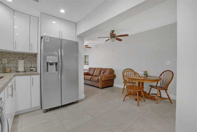 862 W 79th St, Hialeah, FL 33014