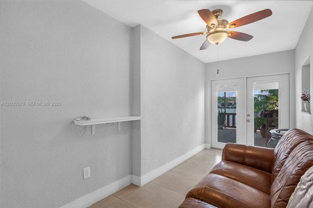 862 W 79th St, Hialeah, FL 33014