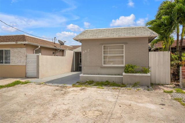 862 W 79th St, Hialeah, FL 33014
