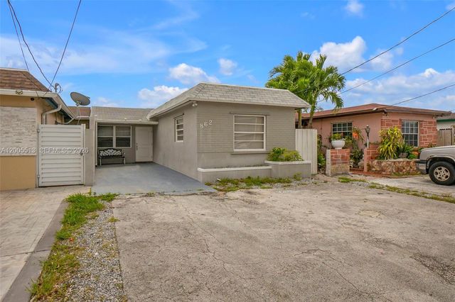 862 W 79th St, Hialeah, FL 33014