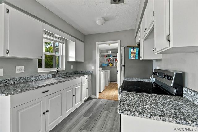 48 S Davis Street, Beverly Hills, FL 34465