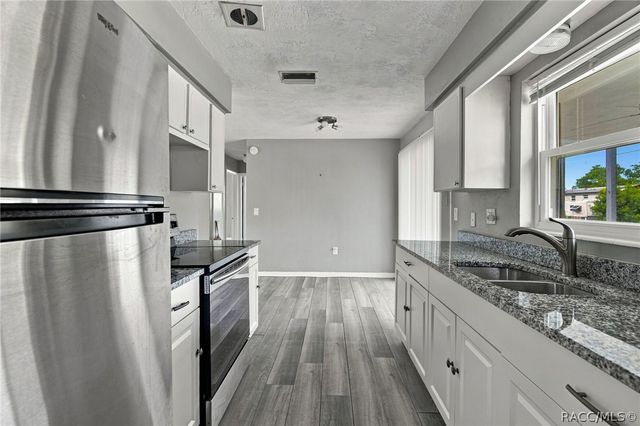 48 S Davis Street, Beverly Hills, FL 34465
