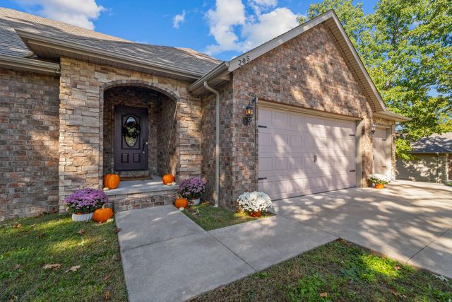 285 North Ridge Place, Branson, MO 65616
