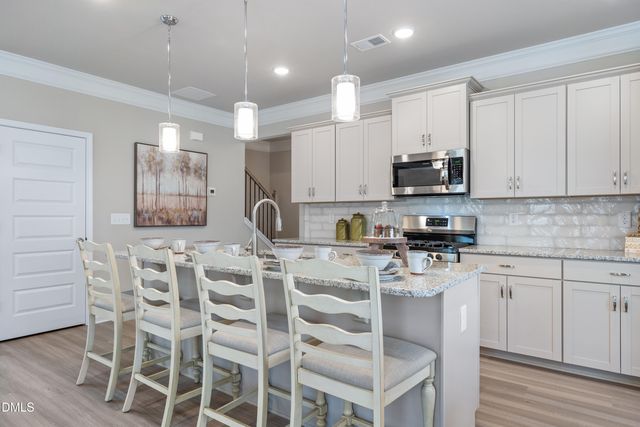 203 Courtside Drive, Dunn, NC 28334