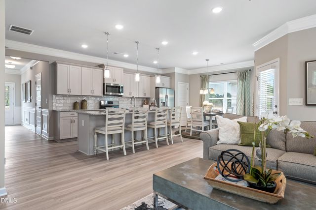 203 Courtside Drive, Dunn, NC 28334