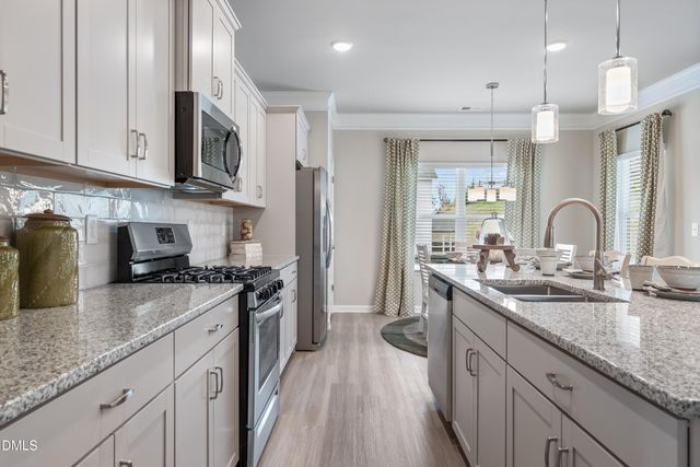 203 Courtside Drive, Dunn, NC 28334