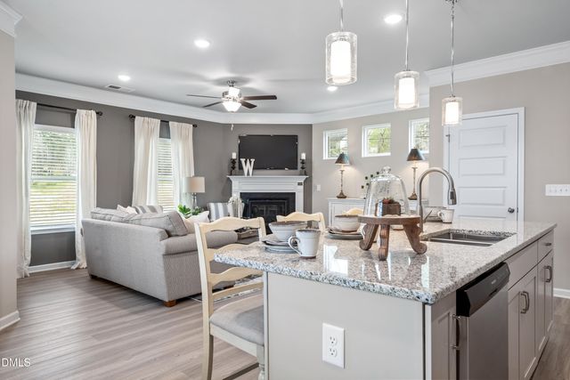 203 Courtside Drive, Dunn, NC 28334