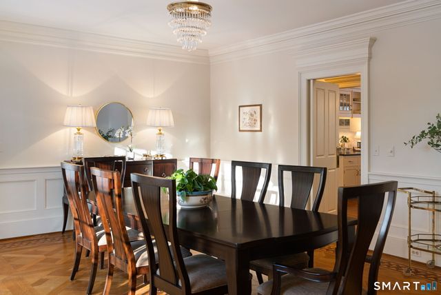 5 Pembroke Hill, Farmington, CT 06032