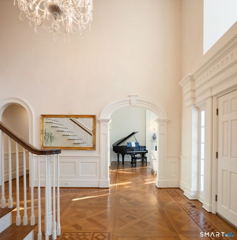 5 Pembroke Hill, Farmington, CT 06032