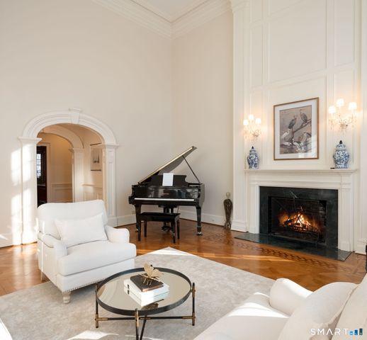 5 Pembroke Hill, Farmington, CT 06032