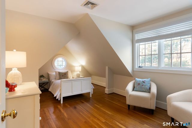 5 Pembroke Hill, Farmington, CT 06032