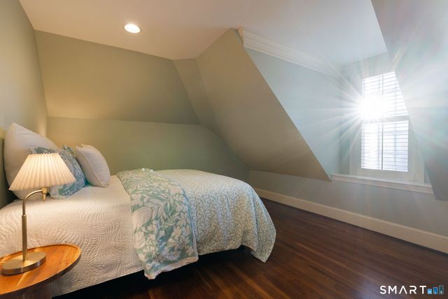 5 Pembroke Hill, Farmington, CT 06032