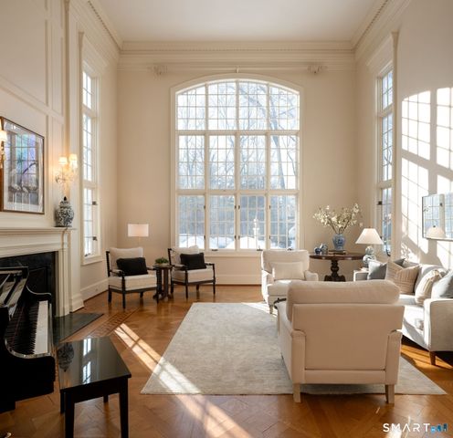 5 Pembroke Hill, Farmington, CT 06032