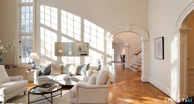 5 Pembroke Hill, Farmington, CT 06032