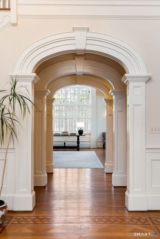 5 Pembroke Hill, Farmington, CT 06032