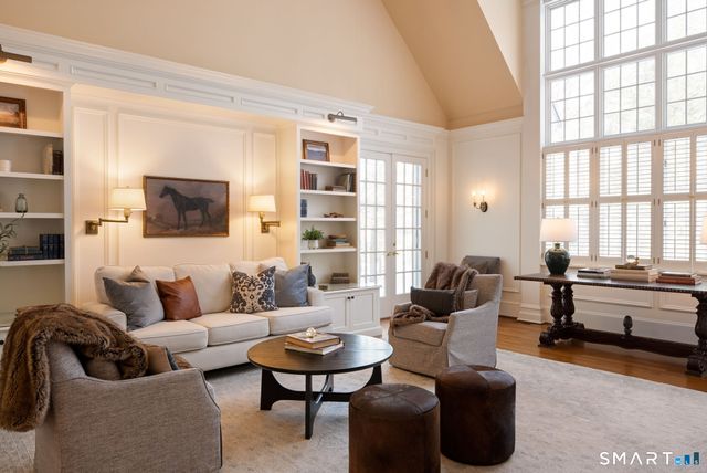 5 Pembroke Hill, Farmington, CT 06032