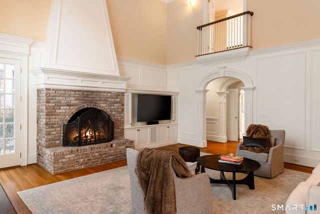 5 Pembroke Hill, Farmington, CT 06032