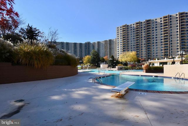 205 YOAKUM PKWY #506, Alexandria, VA 22304