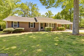 968 Gunter Circle, Lawrenceville, GA 30043