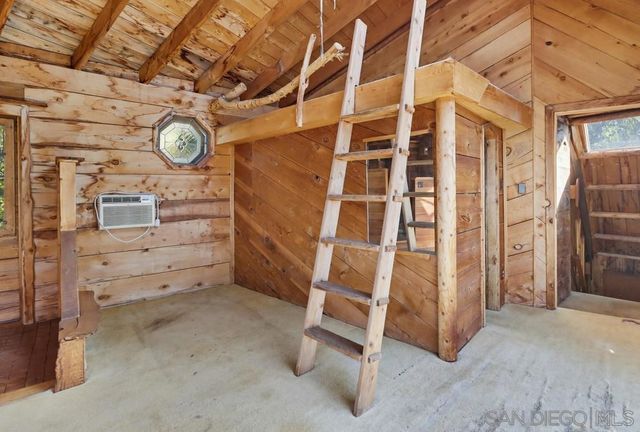 602 Starbright Ln, Alpine, CA 91901