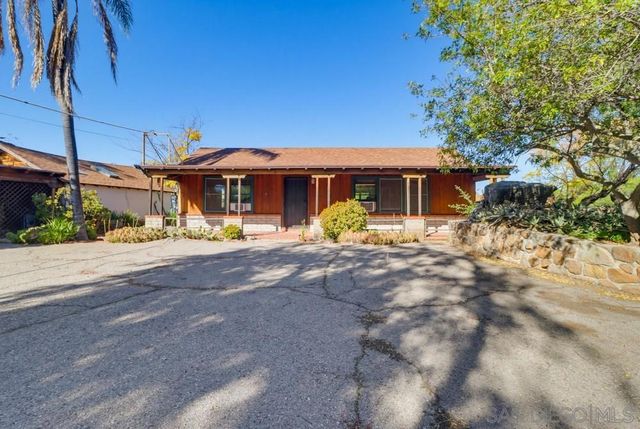 602 Starbright Ln, Alpine, CA 91901