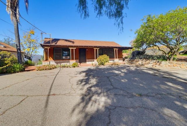 602 Starbright Ln, Alpine, CA 91901