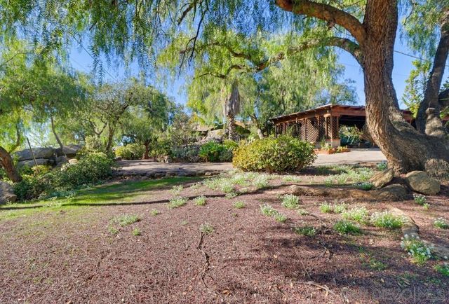 602 Starbright Ln, Alpine, CA 91901