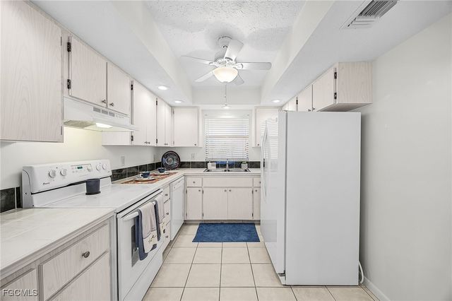 4525 Country Club BLVD 110, Cape Coral, FL 33904