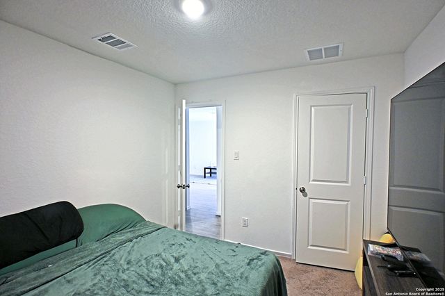 5115 Schaeffer, Converse, TX 78109