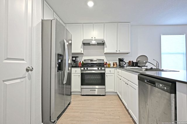 5115 Schaeffer, Converse, TX 78109