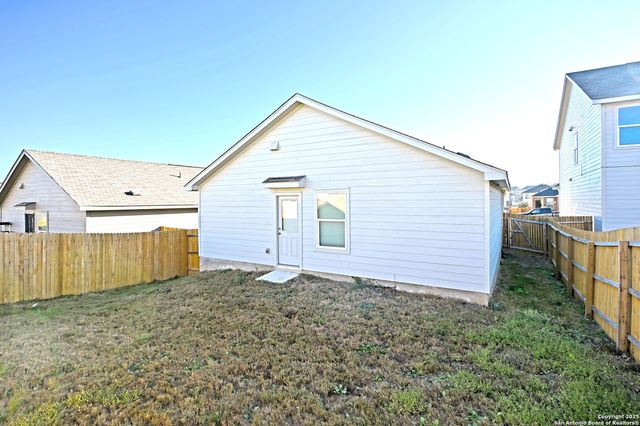 5115 Schaeffer, Converse, TX 78109