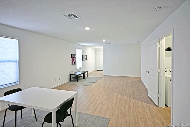 5115 Schaeffer, Converse, TX 78109