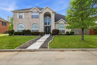 1817 Lake Forest Boulevard, Flower Mound, TX 75028